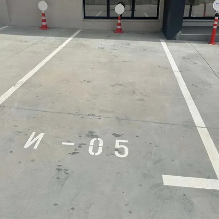 Neven Whit Free Parking 1 Br Апартаменти Варна