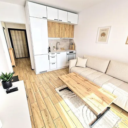 Neven Whit Free Parking 1 Br Апартаменти *