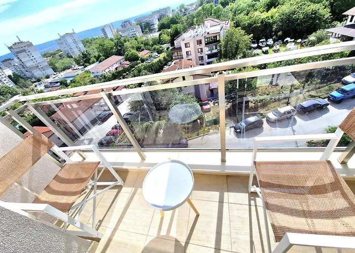 Neven Whit Free Parking 1 Br Apartment Varna